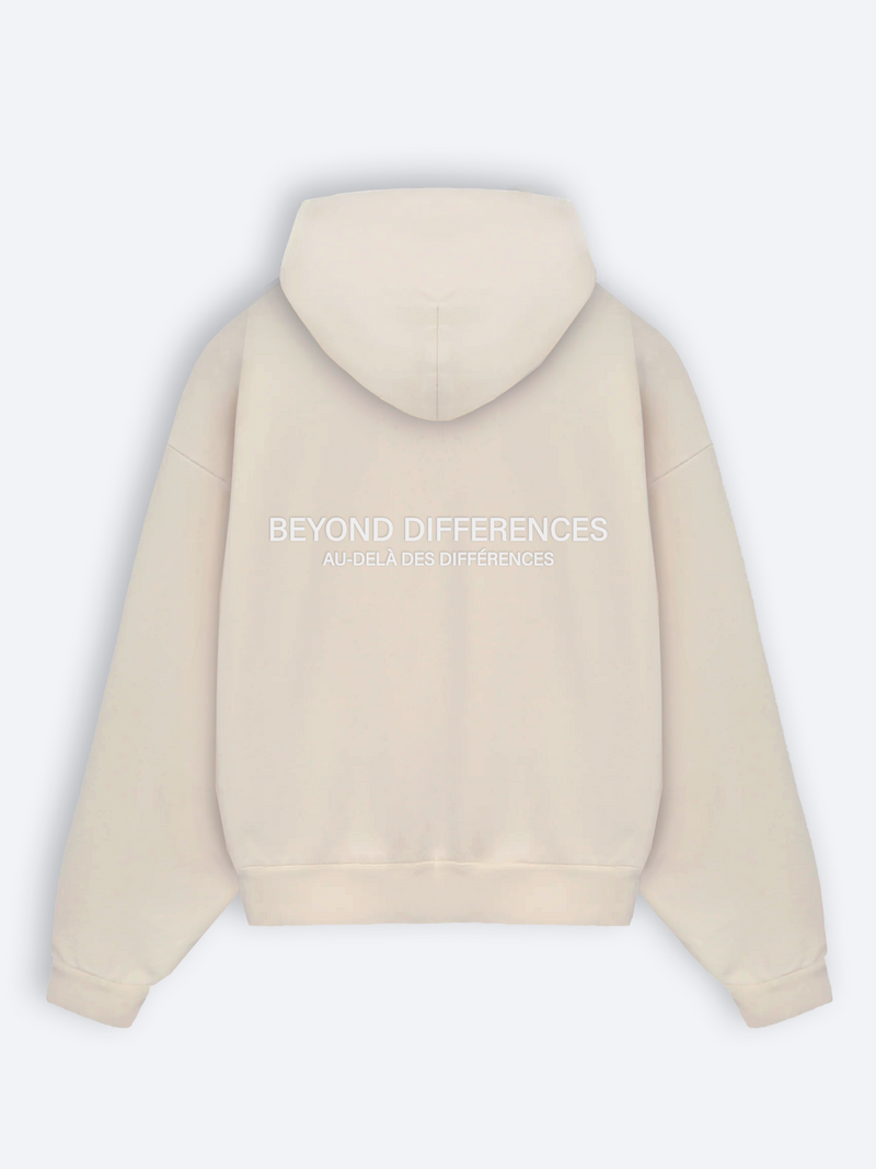 Dos du Heavyweight Hoodie Beige Allié, broderie ton sur ton BEYOND DIFFERENCES